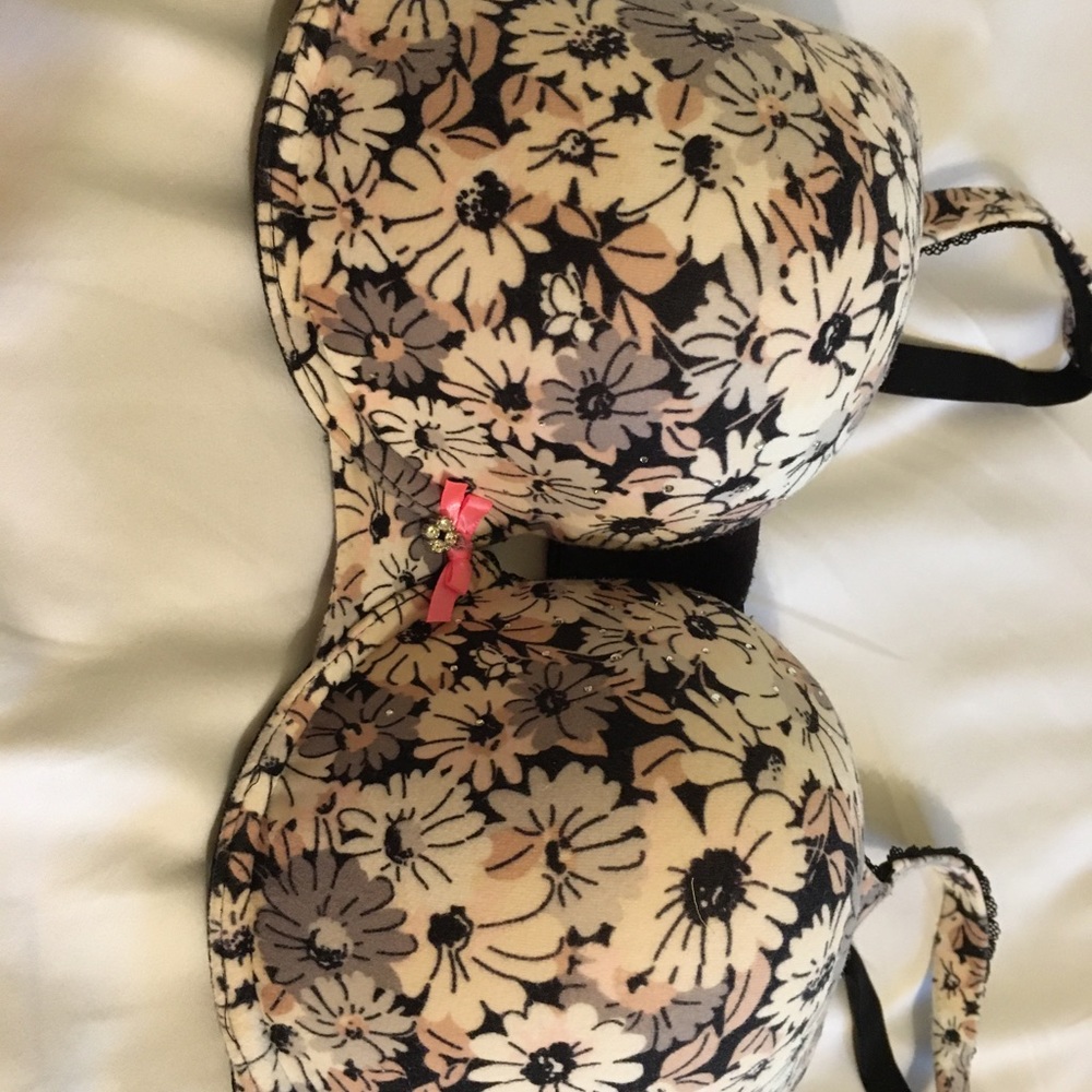 Victoria’s Secret bra